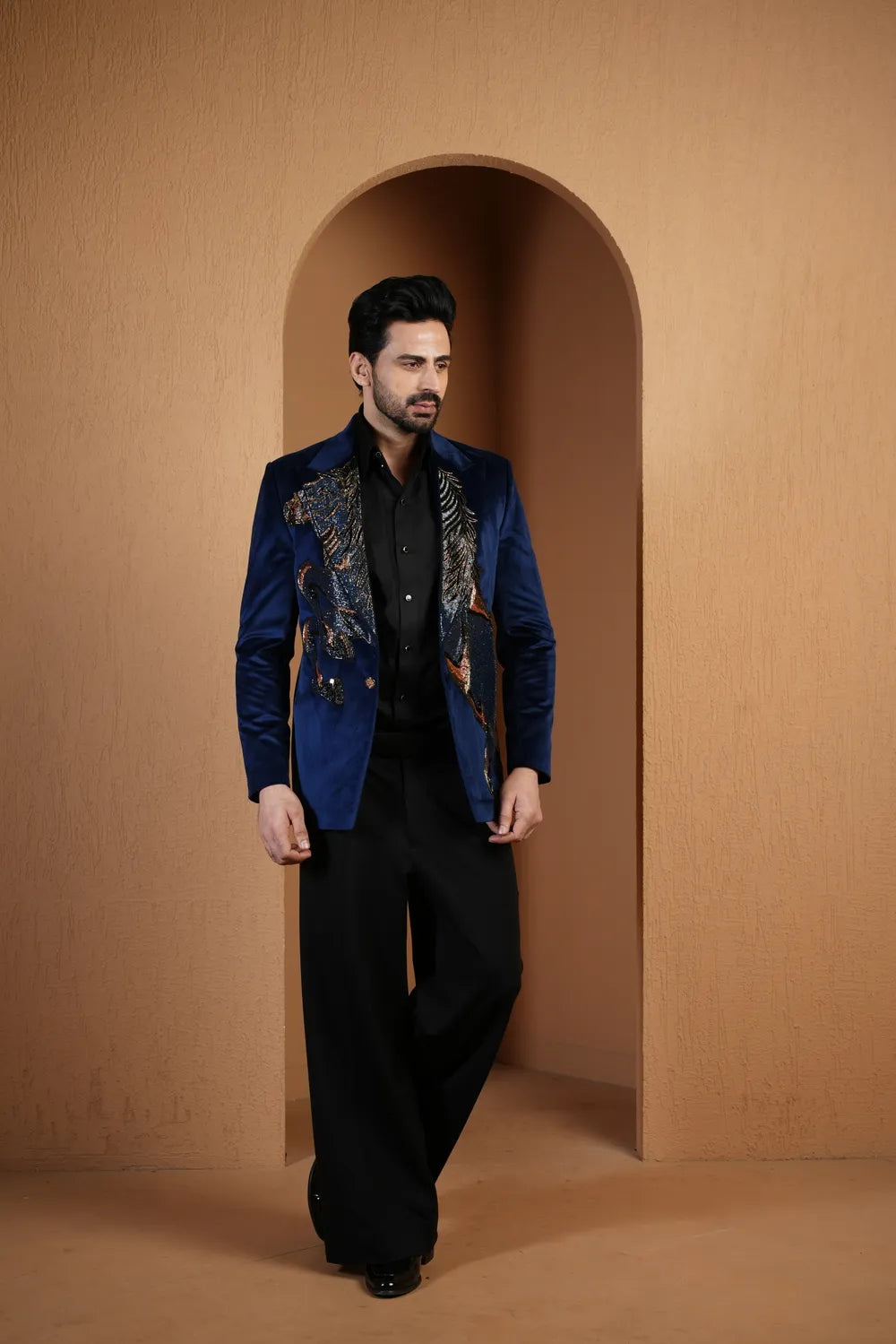 Royal Noir Tuxedo Set